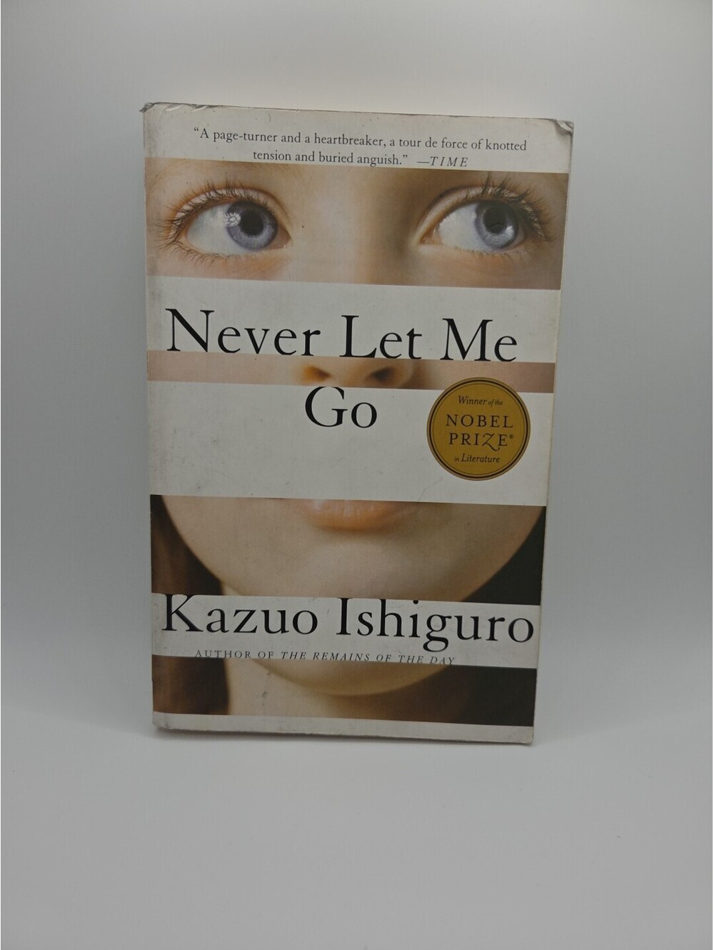 Never Let Me Go by Ishiguro, Kazuo - 1006